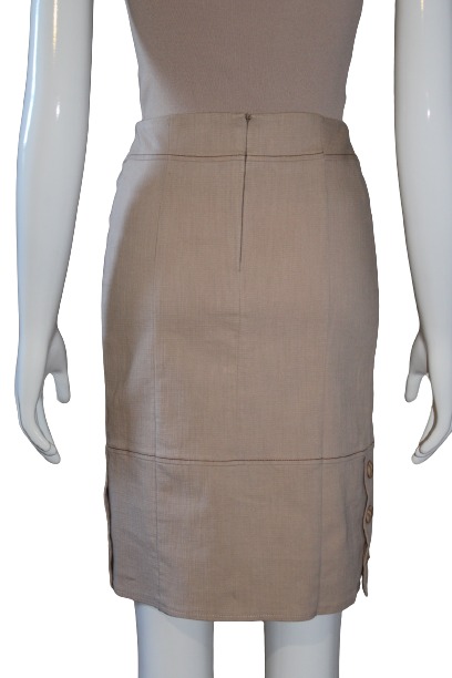 cream-big-buttons-costume-back