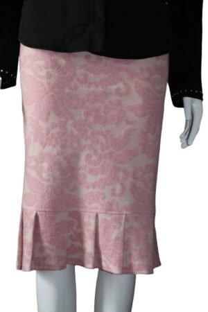 Baby-pink-boucle-texture-skirt-front1