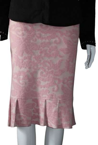 Baby-pink-boucle-texture-skirt-front1