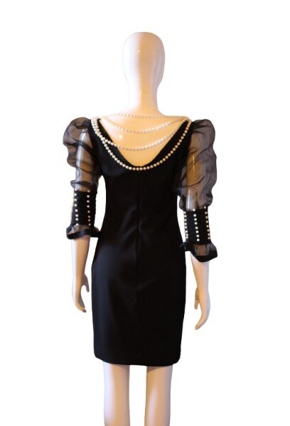 Black-dress-peals-back-2