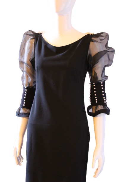 Black-dress-peals-front