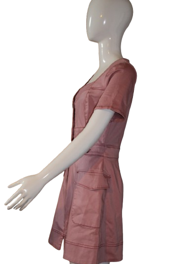 pink-dress-side