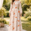 Floral-elegance-in-a-sunlit-garden